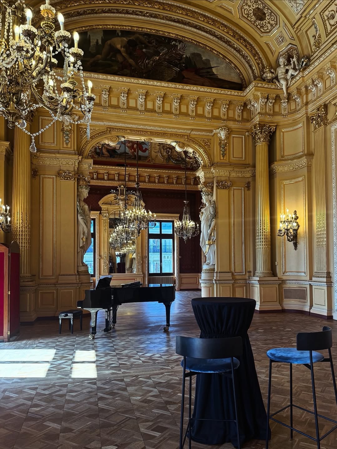 Entery hall on a luxury hotel in Geneva