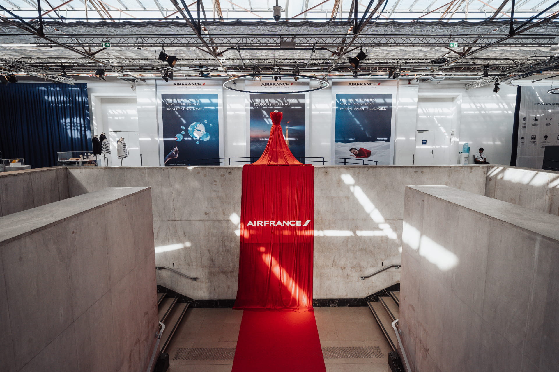A red dress decorates the Palais de Tokyo for the event with Air France