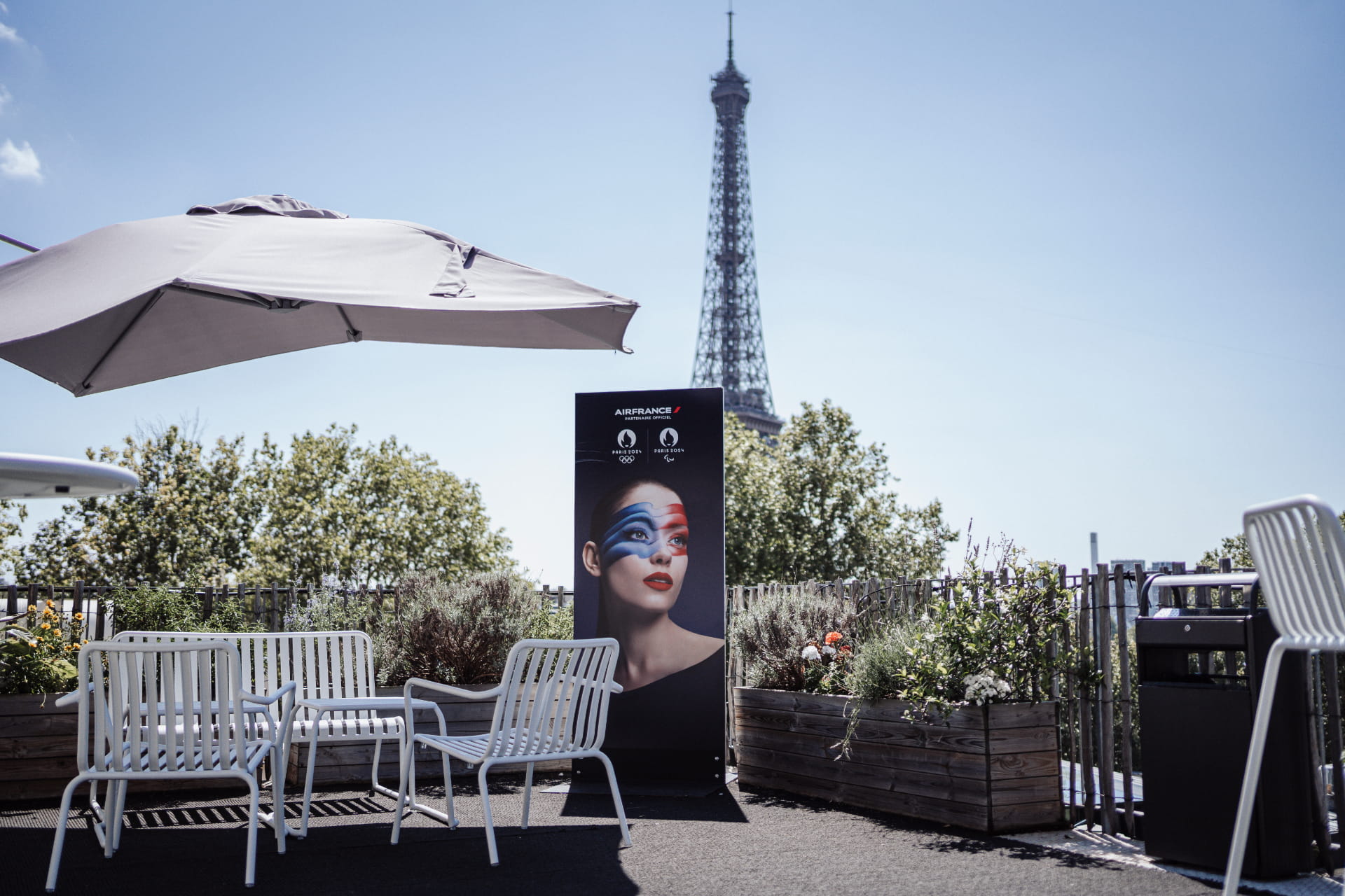 Air France sign in front of the Eiffel Tower